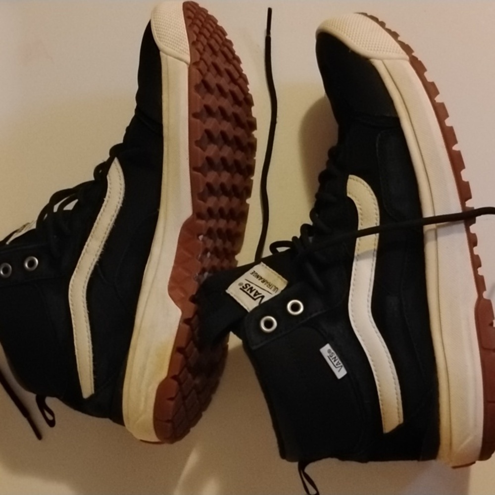 Vans MTE ultra range boots